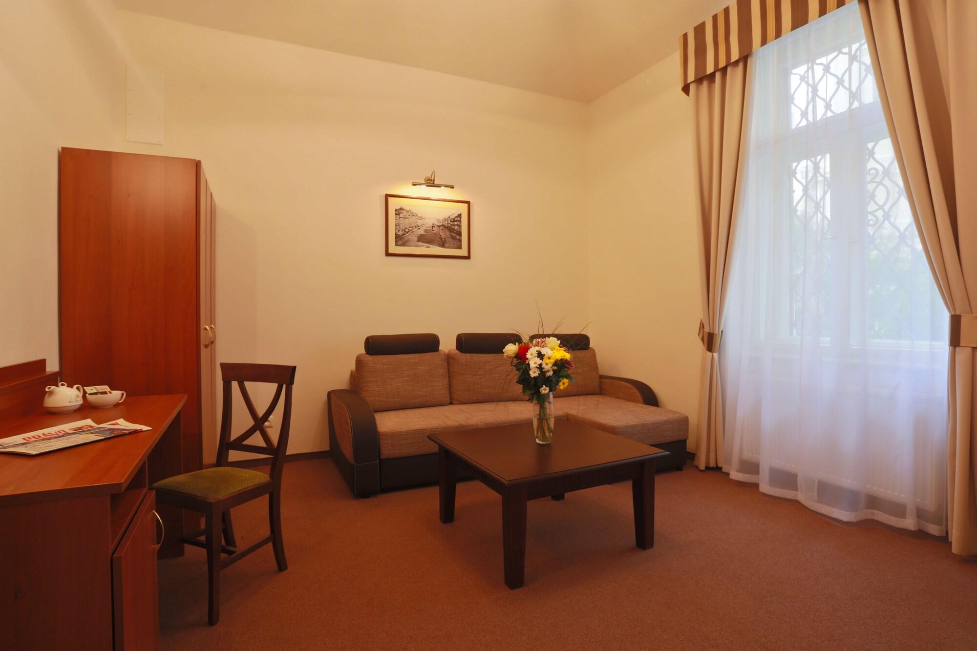 פראג Hotel Svaty Jan מראה חיצוני תמונה
