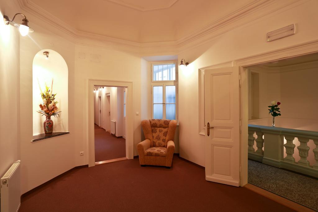 פראג Hotel Svaty Jan מראה חיצוני תמונה